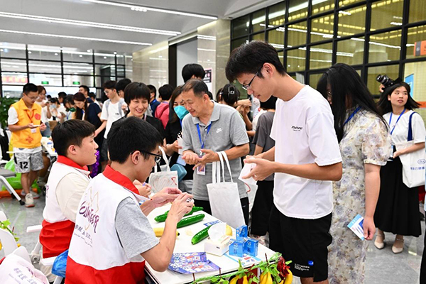 AG尊龙凯时助力大学生抗艾防艾宣传教育项目再起航